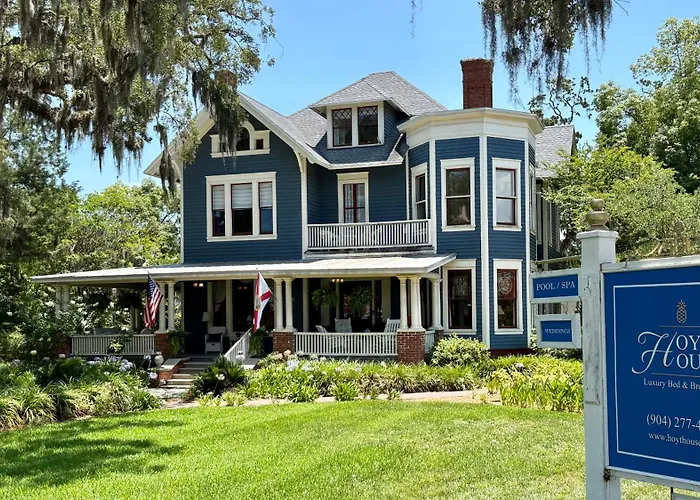 Hoyt House Luxury Bed & Breakfast
